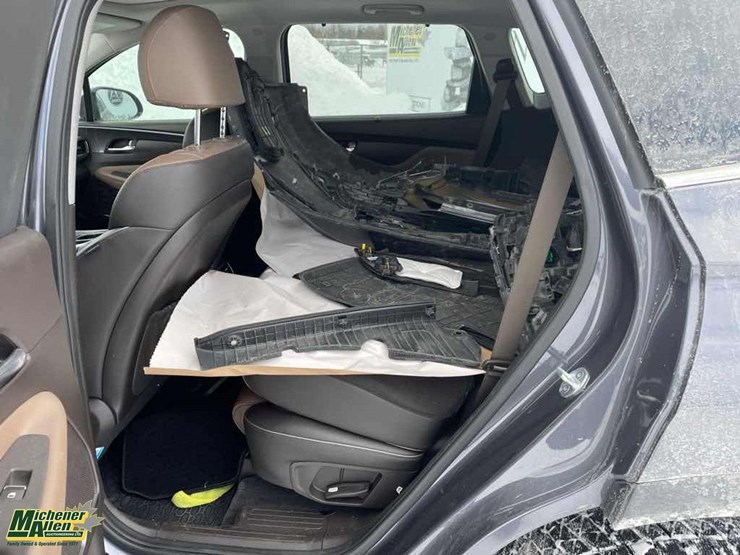 2021-hyundai-santa-fe-image-46