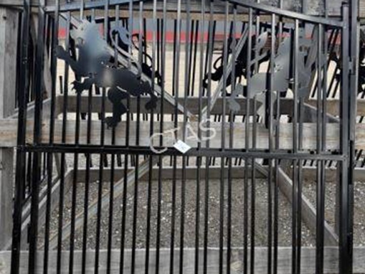#128-•-bi-parting-iron-gate-w/-lion-motif---4.2m-image-1