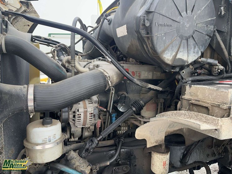 2007-sterling-lt9500-image-19