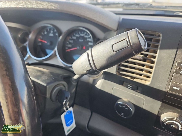 2013-gmc-sierra-2500hd-image-26