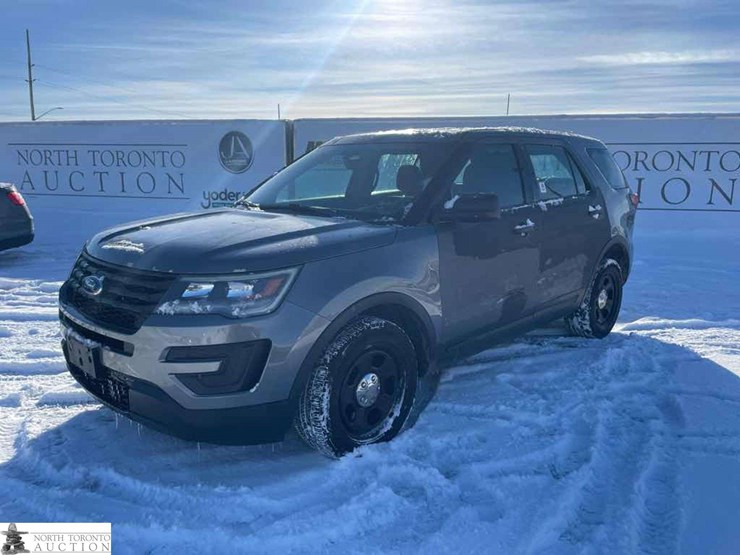 2019-ford-explorer-image-1