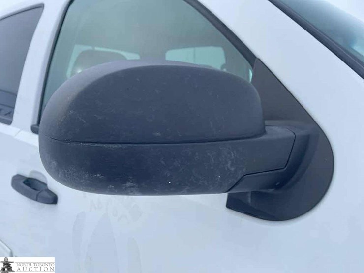 2011-chevrolet-k2500-image-22