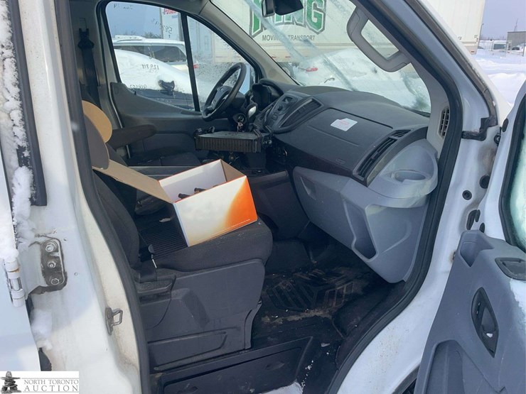 2016-ford-transit-image-24