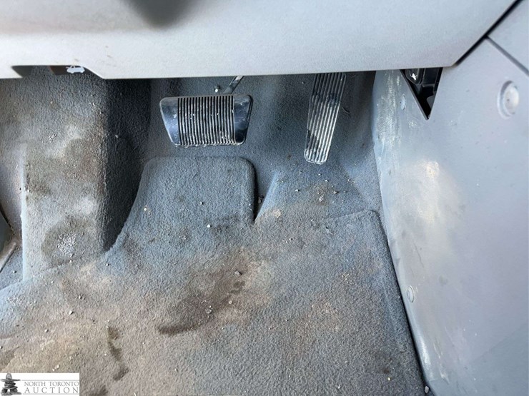 2008-dodge-grand-caravan-se-image-24