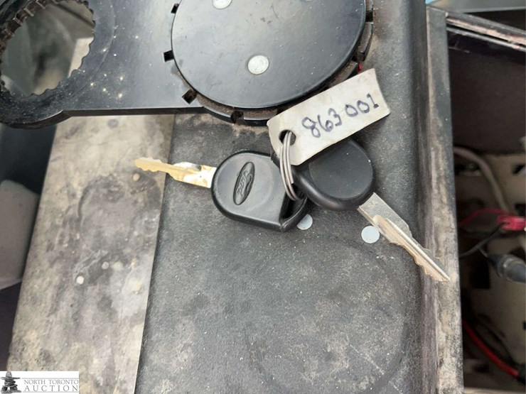 2012-ford-f250-image-17