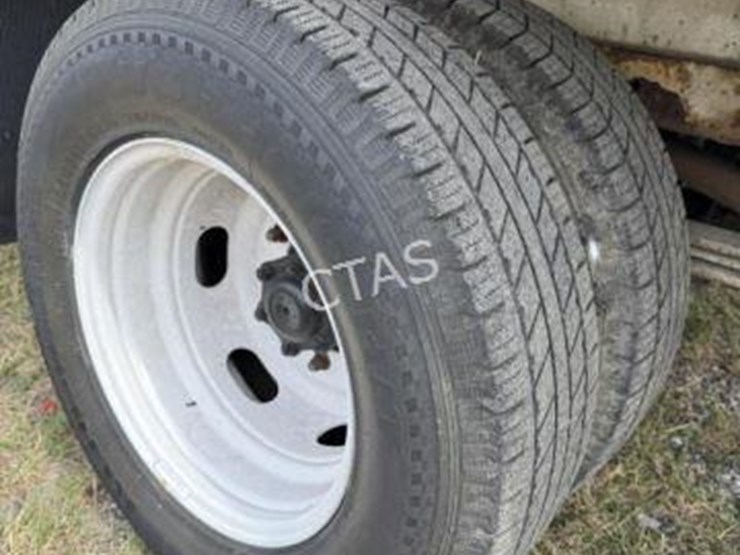 2005-dodge-3500-image-9