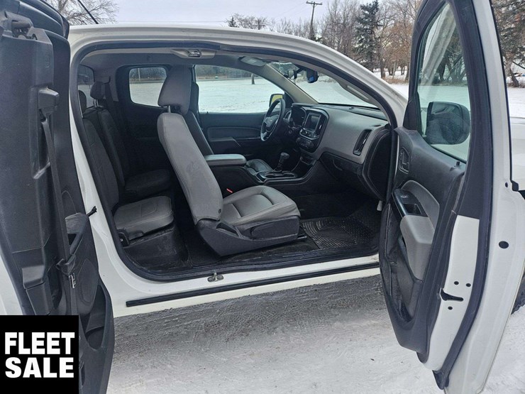 2018-chevrolet-colorado-image-18