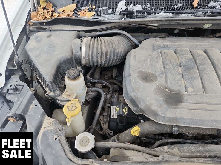 2015-dodge-grand-caravan-sxt-image-35