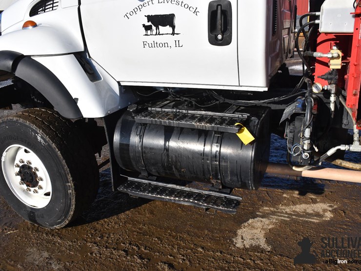 2007-international-7400-image-17