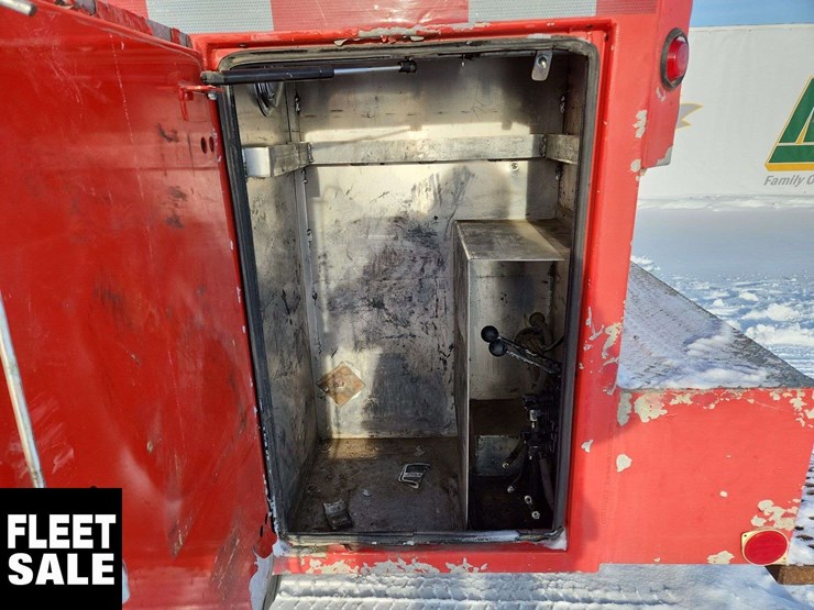 2009-ford-f550-image-36