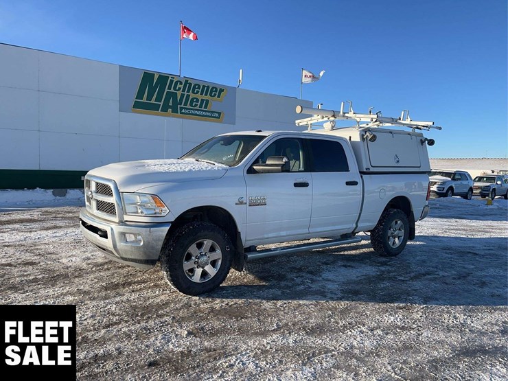 2015-dodge-2500-image-1