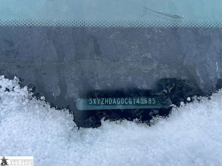 2012-hyundai-santa-fe-image-9