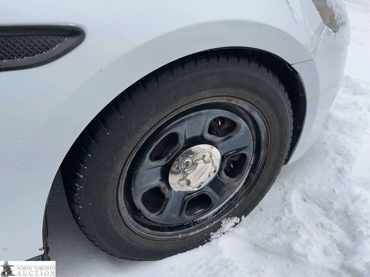 2013-ford-taurus-police-inte-image-10