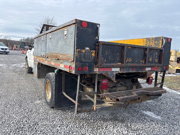 2007-ford-f350-image-23