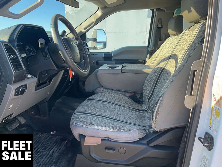 2021-ford-f350-image-14