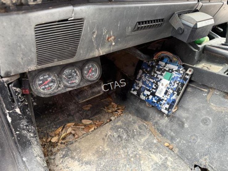 1990-jeep-cherokee-image-16