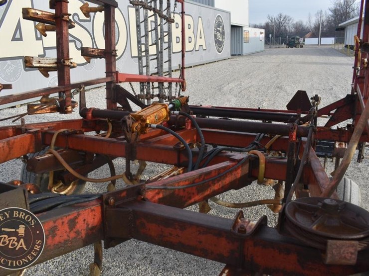 international-field-cultivator-38904-image-17