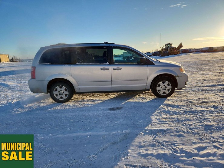2009-dodge-grand-caravan-se-image-8