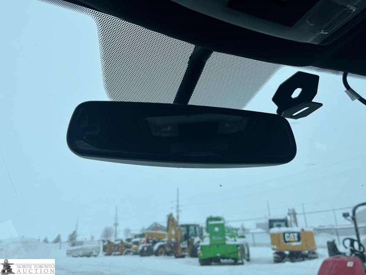 2018-ford-explorer-image-14