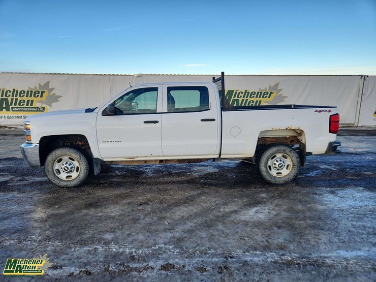 2015-chevrolet-silverado-2500hd-image-7