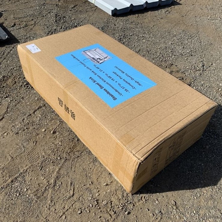 Unused 39.37in x 19.68in x 31.49in Stainless Steel