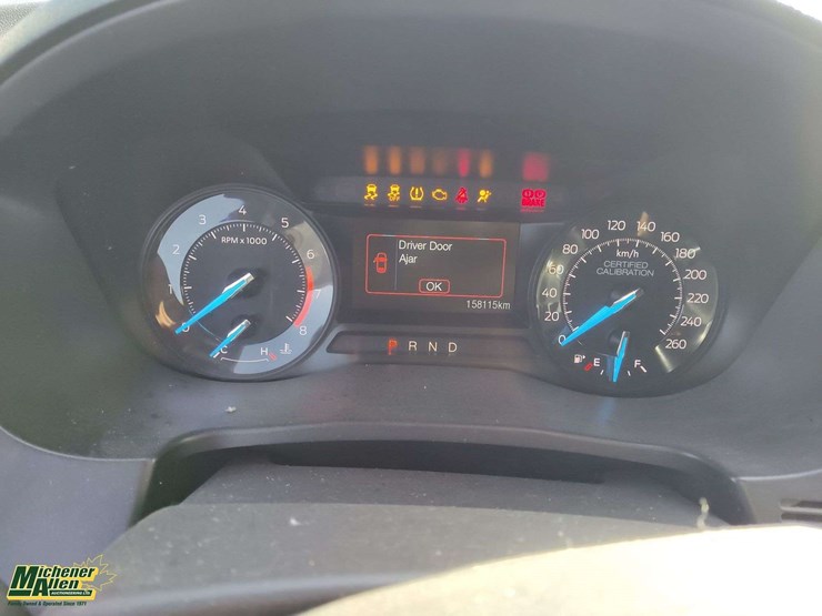 2018-ford-explorer-image-16