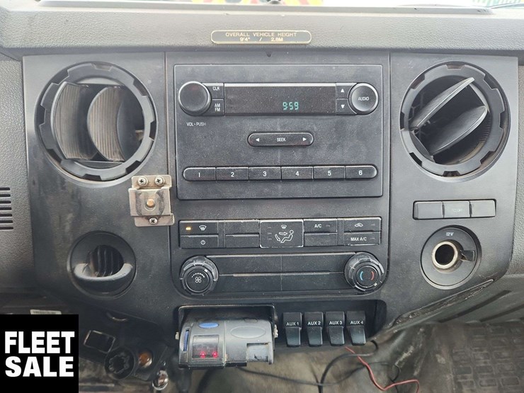 2011-ford-f550-image-23