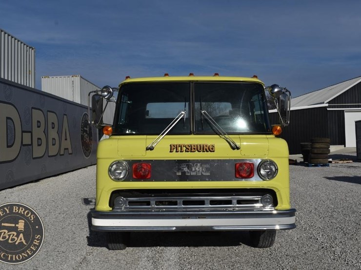 1989-ford-c8000-image-9