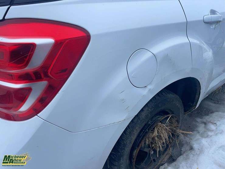 2017-chevrolet-equinox-image-36