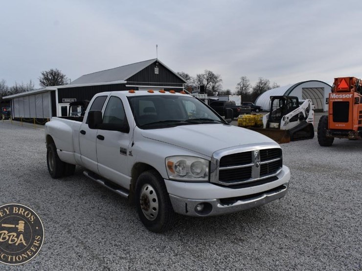 2007-dodge-ram-3500-image-16