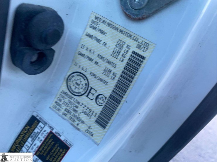 2017-nissan-frontier-image-10