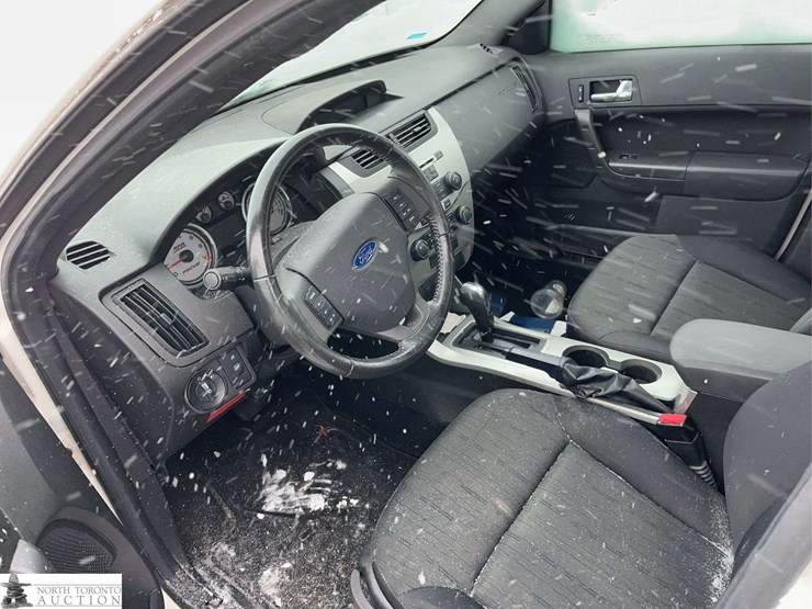 non-operable-2011-ford-focus-se-image-20
