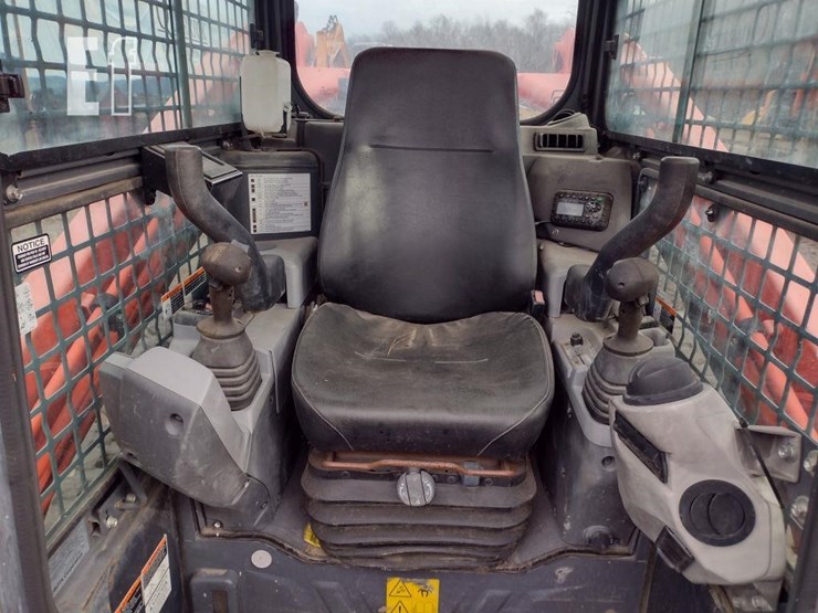 2019-kubota-svl95-2s-image-13