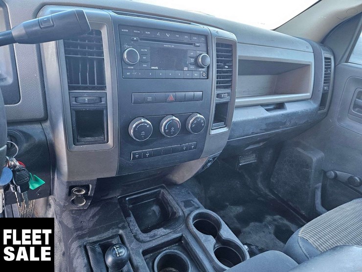 2011-ram-3500-st-image-16