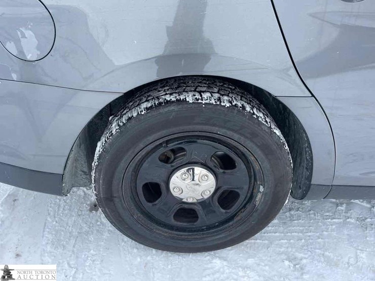 2017-ford-taurus-police-inte-image-24