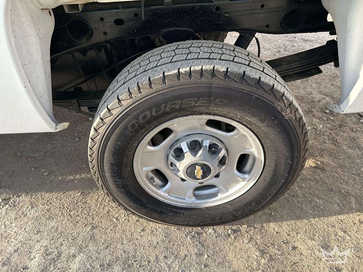 2013-chevrolet-silverado-1500-image-22