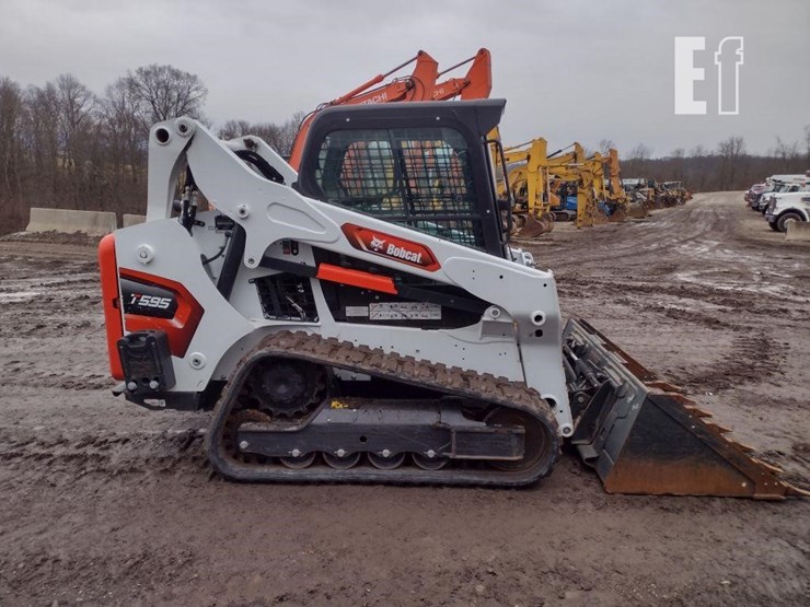 2022-bobcat-t595-image-3
