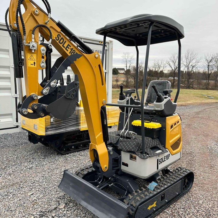 UNUSED SDLE18P Mini Excavator