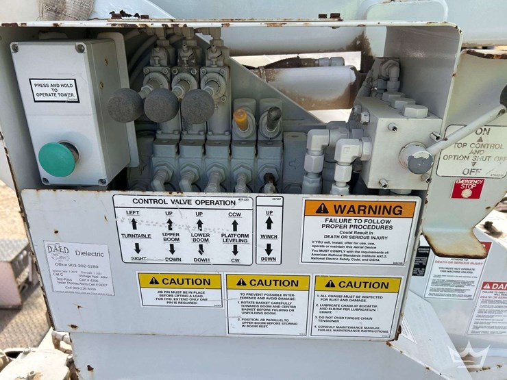 2011-ford-f750-image-33