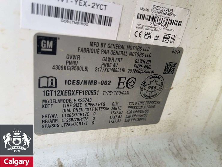 2015-gmc-sierra-2500hd-image-25