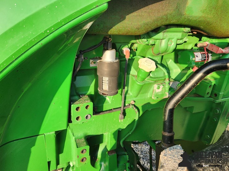 2012-john-deere-8260r-image-20