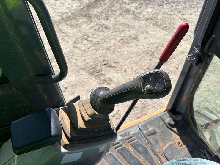 2016-case-cx55b-image-13