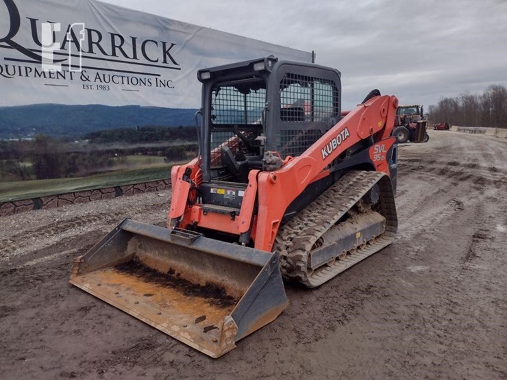 2017-kubota-svl95-2s-image-38
