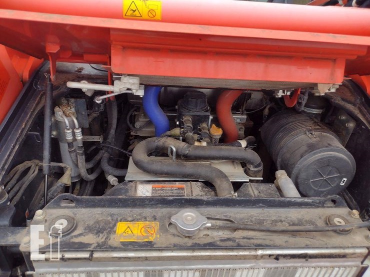 2017-kubota-svl95-2s-image-37