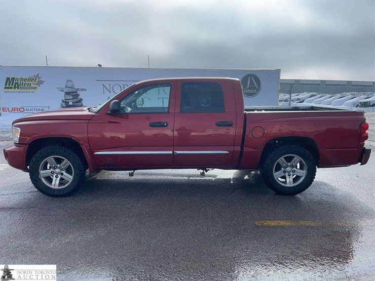 2008-dodge-dakota-image-2