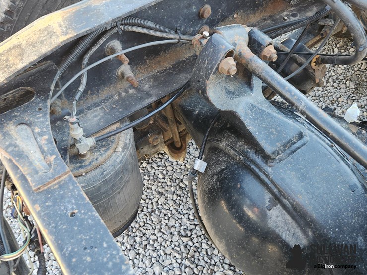 2010-international-prostar-image-11