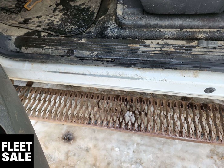 2011-chevrolet-silverado-1500-image-39