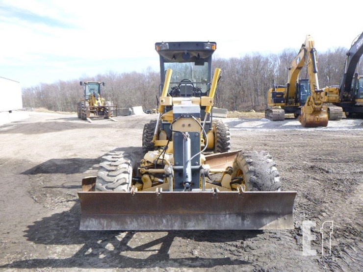 2004-volvo-g86-image-2