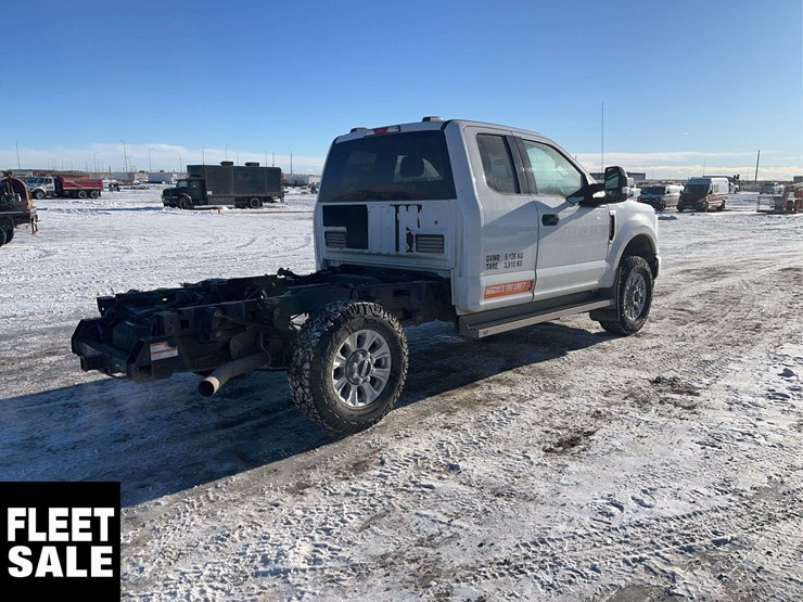 2021-ford-f350-image-4