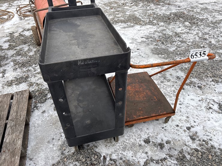 #6535-•-e1.-(2)-roll-carts-image-3